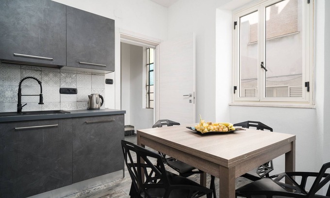 Dorgali Apartamento | Apartment 'Salty Flat' with Mountain View, Private Terrace and Wi-Fi