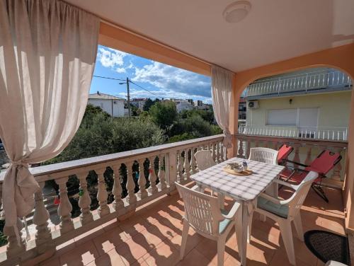 Novi Vinodolski Apartamento | Apartment Sara