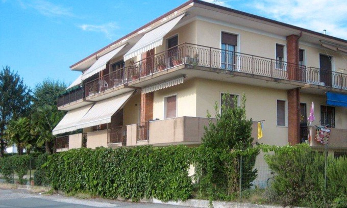 Montioni Apartamento | Apartamento Sauda by Interhome