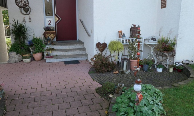 Ofterdingen Apartamento | Apartamento 'Schneckenhaus' con Terraza Privada y Wi-Fi
