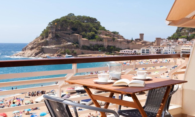 Tossa de Mar Apartamento | APARTMENT SEA VIEWS on the BEACH