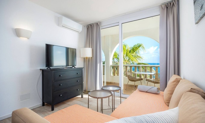 Portocolom Apartamento | Apartamento 'Sea View Room 205' con piscina compartida, Wi-Fi y aire acondicionado.