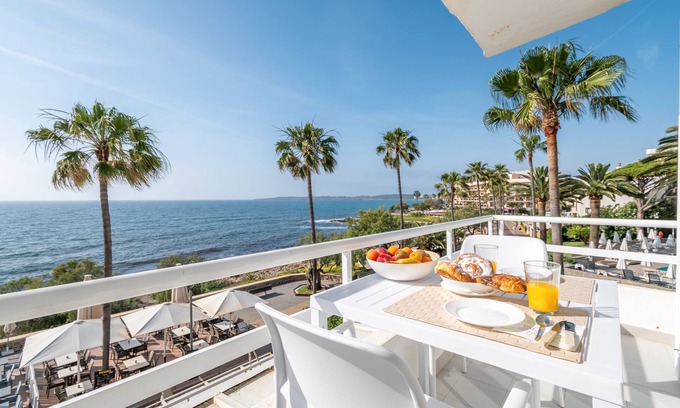 Cala Bona Apartamento | Apartamento 'Ses Roques' con vistas al mar, Wi-Fi y aire acondicionado