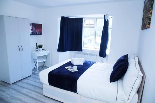 South Harrow Apartamento | Apartment - Sleeps 2 & Free Parking