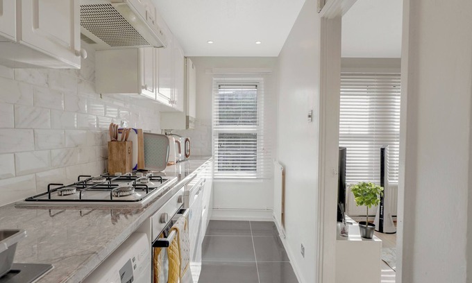 Junction Apartamento | Apartment-sleeps3-heating-television-internet