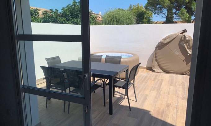 Narbonne Apartamento | Apartment + SPA Terrace BBQ