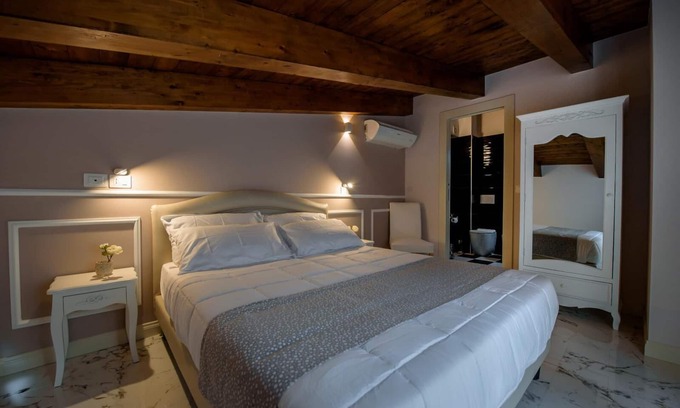 Vasto Apartamento | Apartamentos Marie Claire 3