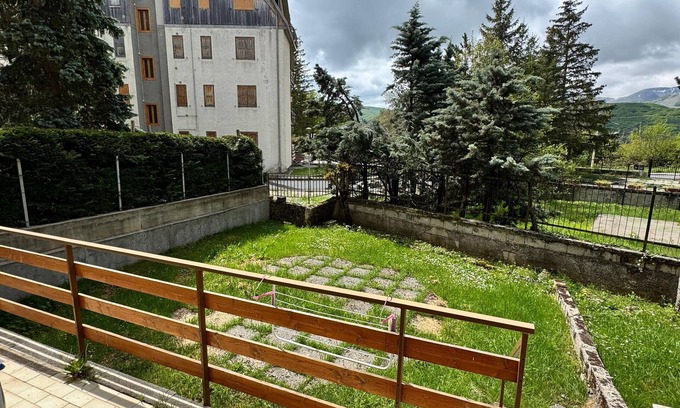 Rivisondoli Apartamento | Apartment 'Stef House' with Private Garden, Wi-Fi and Air Conditioning