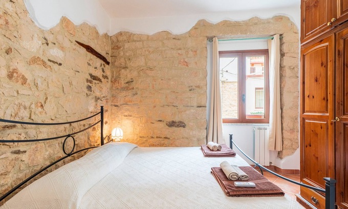 Baunei Apartamento | Apartamento 'Su Cilleri E Silbiu 1' con Wi-Fi y aire acondicionado