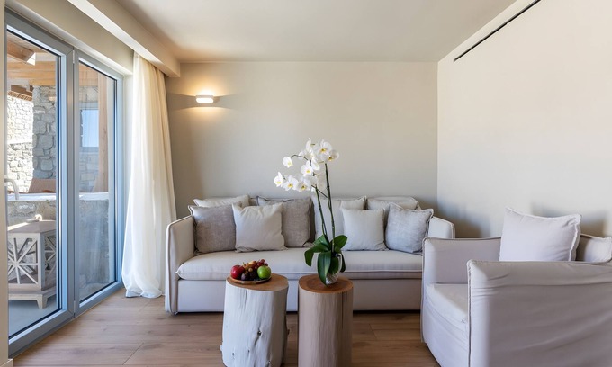Agios Stefanos Casa | Apartamento 'Suite Sea View' con vistas al mar, Wi-Fi y aire acondicionado