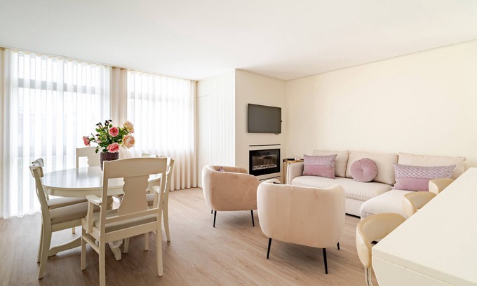 Darque Apartamento | Apartment 'Surf and Chill House' with Mountain View, Wi-Fi and Air Conditioning