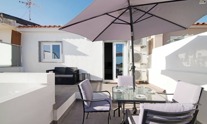 Vila Real Santo Antonio Apartamento | Apartamento "Telmus Villa" con vistas al mar, terraza privada y Wi-Fi