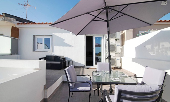 Vila Real Santo Antonio Apartamento | Apartamento "Telmus Villa 1 Andar" con vistas al mar, terraza privada y Wi-Fi