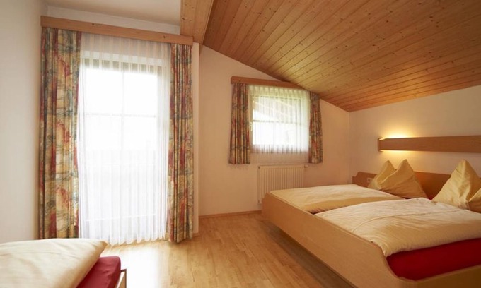 Flachau Otro | Apartment type 2 (4-5 persons/2 bedrooms, 1 WSR) - Ferienwohnungen Kohlmaisgut