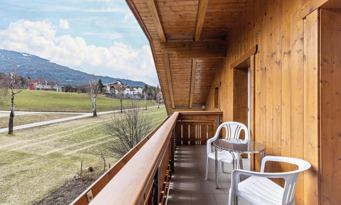 Casola Apartamento | Apartamento 'Unterhauserhof B' con vistas a la montaña, Wi-Fi, balcón y jardín