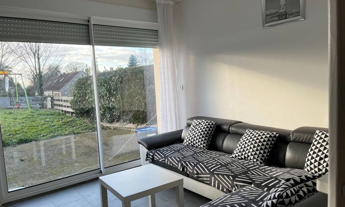 Vienne-en-Arthies Apartamento | Apartment Vienne-en-Arthies, 3 bedrooms, 6 persons