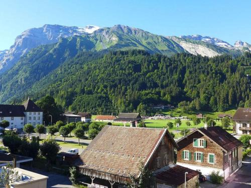 Engelberg Apartamento | Apartment Villa Maria 33 by Interhome