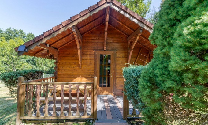 Vaulnaveys-le-Bas Apartamento | Apartamento 'Violette' con vistas a la montaña, Wi-Fi y aire acondicionado