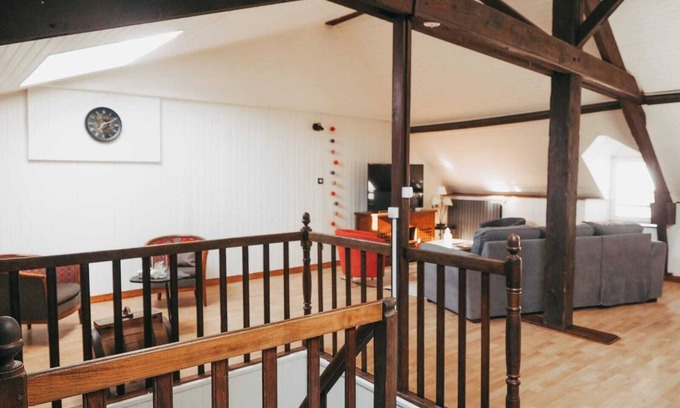 Sainte-Anne-d'Auray Apartamento | APARTMENT WITH PATIO, PETS WELCOME