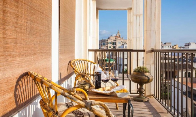 Felanitx Apartamento | Apartment 'Wallimalle' with Mountain View, Private Terrace and Balcony