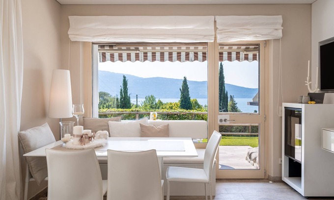 Gargnano Apartamento | Apartamento 'Wieser Garda Lake' con vistas al lago, Wi-Fi y aire acondicionado