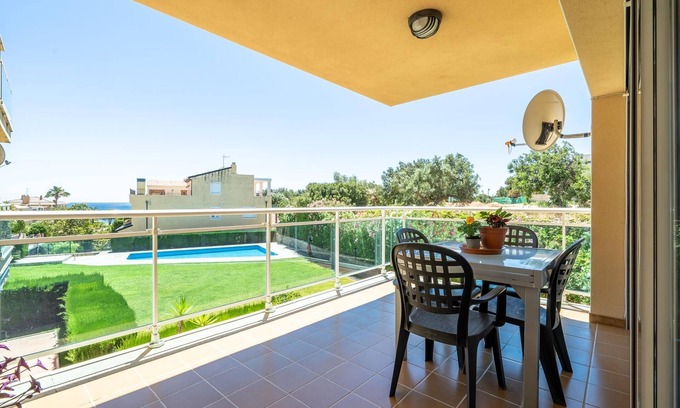 Costa Dorada Apartamento | Apartamento con terraza y piscina 100m playa
