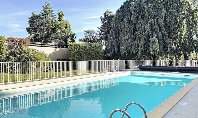Trouville-sur-Mer Apartamento | Apartment with pool near city center