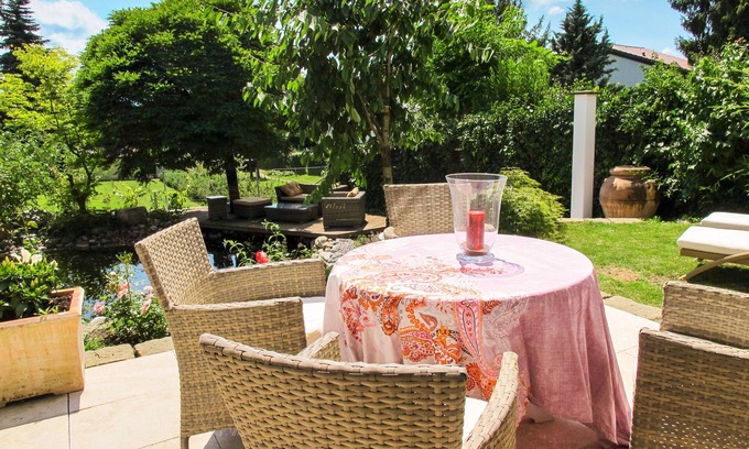 Waggershausen Apartamento | Apartamento con una hermosa terraza y amplio jardín.