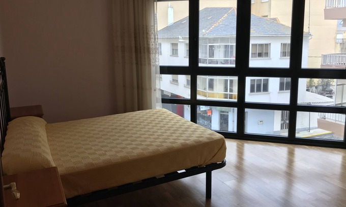Fazouro Apartamento | Apartamento con garaje a pie de playa y con vistas desde el balcón