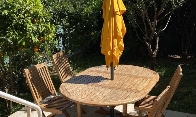 Estanove Apartamento | Apartment with garden, communal pool and tennis court 15 minutes from the beach
