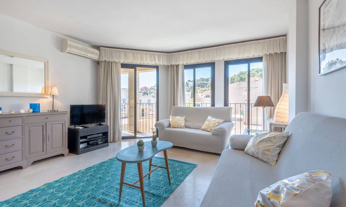 Puerto de Soller Apartamento | Apartamento con vistas a la montaña, Wi-Fi y aire acondicionado.