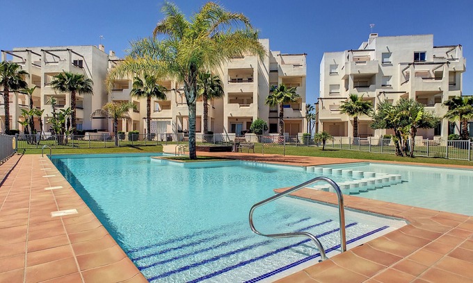 Torre-Pacheco Apartamento | Apartamento con piscina y vistas al golf