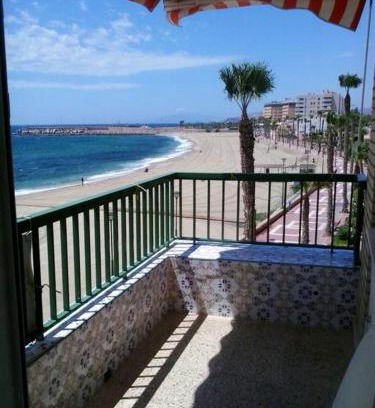 Aguilas Apartamento | Apartment with pool in Águilas 75 m² with sea view