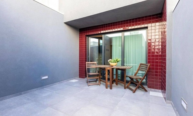 Aveiro Apartamento | Apartment with private patio in the center of Aveiro