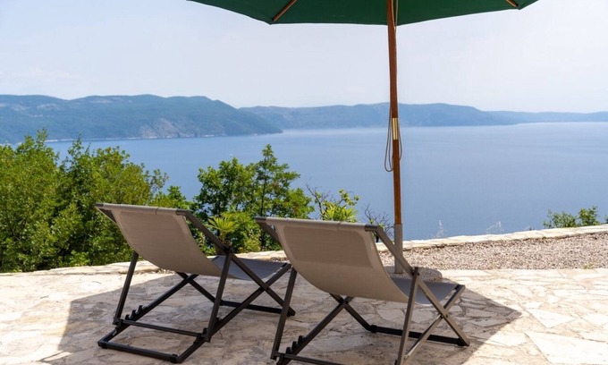 Ripenda Kosi Apartamento | Apartamento con impresionantes vistas al mar y vistas de la isla de Cres