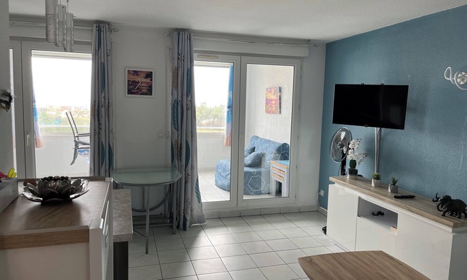 Cap d'Agde Condominio | APARTMENT WITH STUNNING SEA VIEWS AND SWIMMING POOL