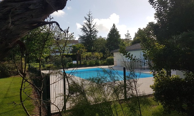 Marans Apartamento | Vrbo Property