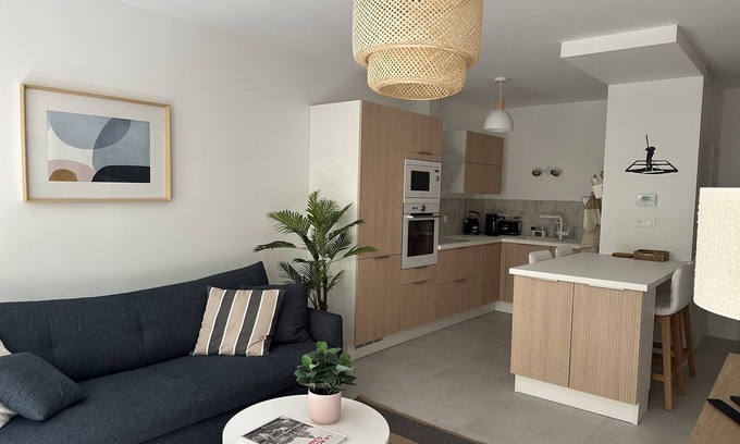 La Rochelle Apartamento | Apartment with terrace + private parking