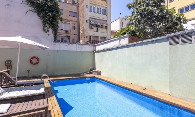 la Vila de Gracia Apartamento | Piso con piscina y terraza en el centro - para 10