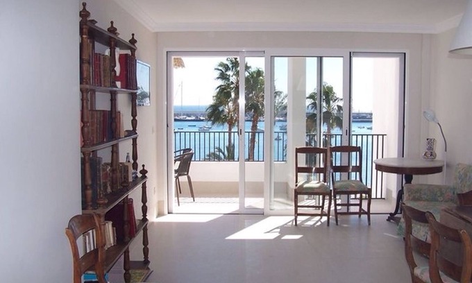 Aguilas Casa | Apartamento con terraza en primera línea de mar