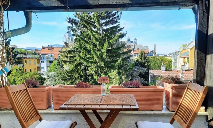 Grinzing Apartamento | Apartamento 'Wohnen In Wien' con terraza privada y Wi-Fi