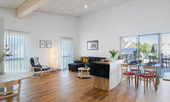 Otterswang Apartamento | Apartamento 'Wohnung Ahorn' con terraza compartida, balcón y Wi-Fi
