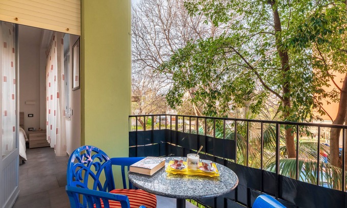 Arbatax Apartamento | Apartamento 'Zinnias' con balcón, Wi-Fi y aire acondicionado