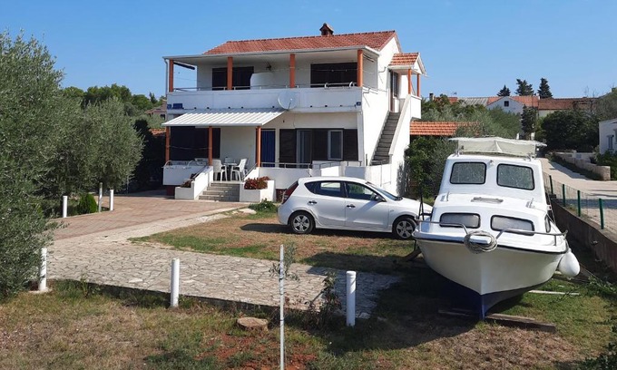Susica Casa | Apartments and rooms with parking space Susica, Ugljan - 8265