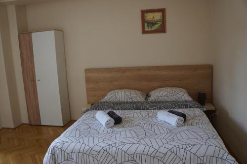 Uzice Apartamento | Apartments Bella