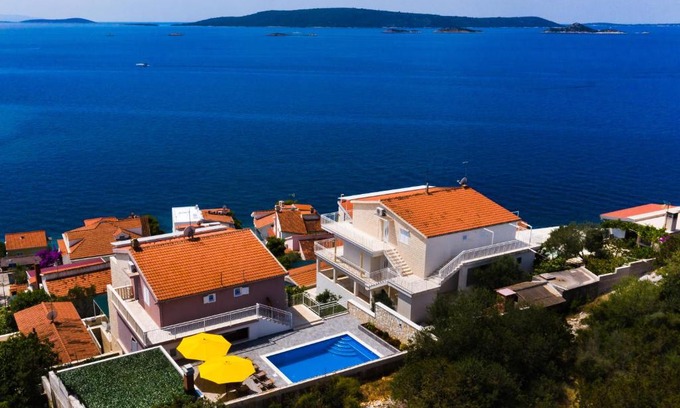 Okrug Donji Apartamento | Apartments Care