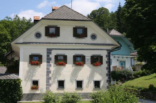Visoko pri Poljanah Apartamento | Apartments Cvetje v Jeseni
