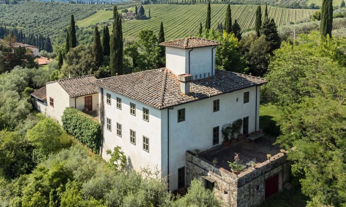 Impruneta Villa | Apartments Florence - Villa La Medicea - swimming pool-Updated 2024