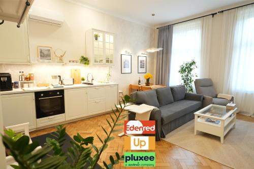 Sibiu Old Town Apartamento | Apartments in Historic Center, Quiet Area, AC