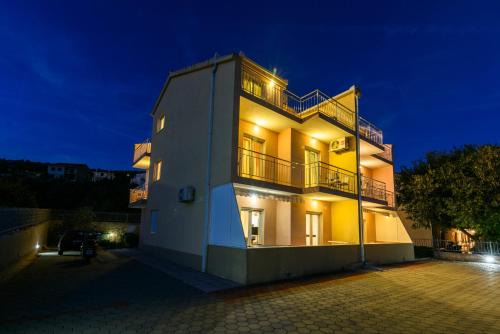 Marina Apartamento | Apartments Neve